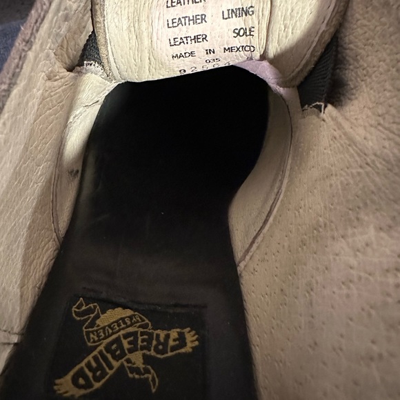 Freebird by Steven Sadie shoe, size 8 in black. - Picture 5 of 7